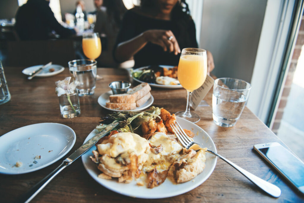 Sisters Restaurant Recently Reopened in Everett